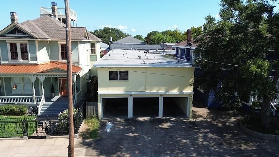 3417 Avenue O - Photo 1