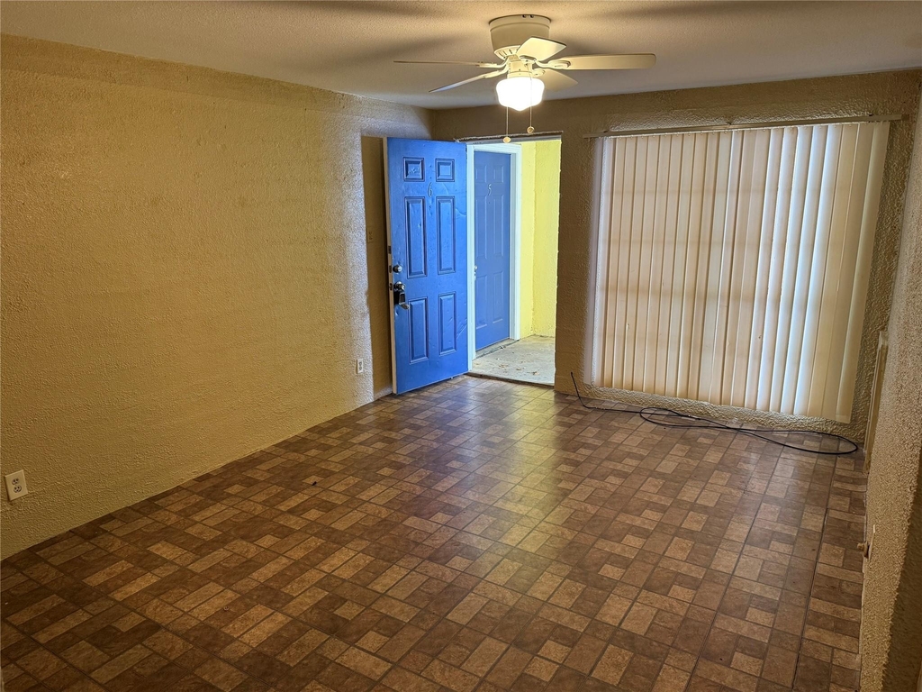3417 Avenue O - Photo 9