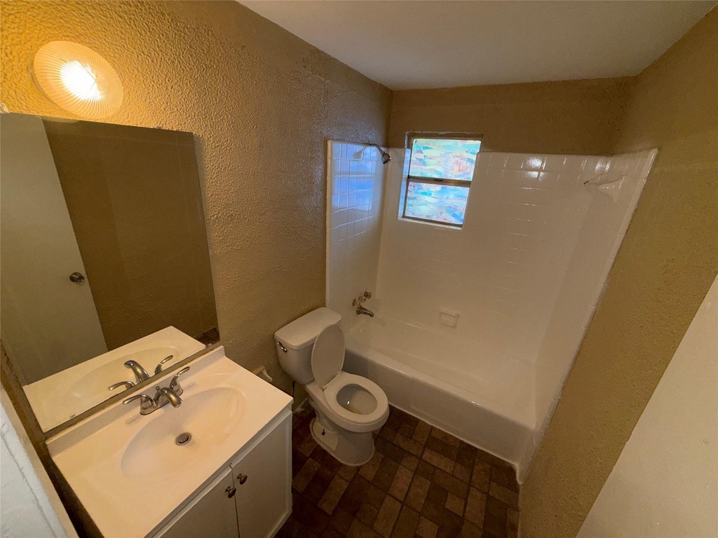 3417 Avenue O - Photo 20