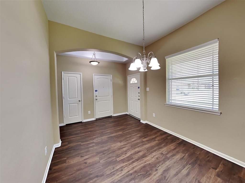 2324 Shady Tree Lane - Photo 6