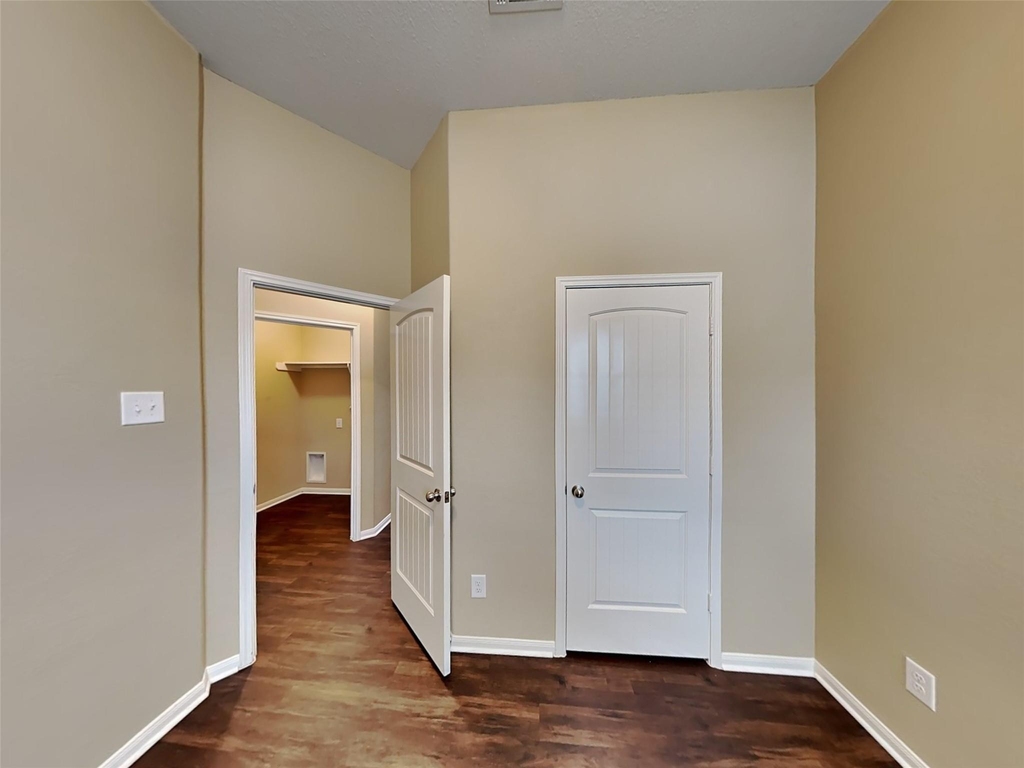 2324 Shady Tree Lane - Photo 12