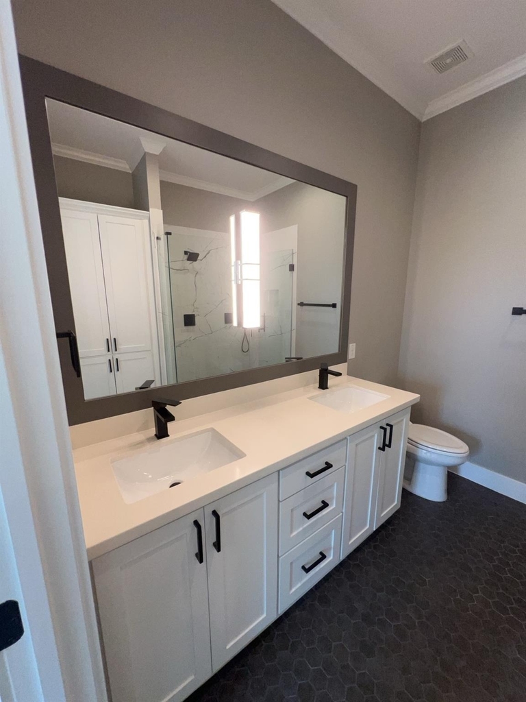 1423 Holly Street - Photo 10