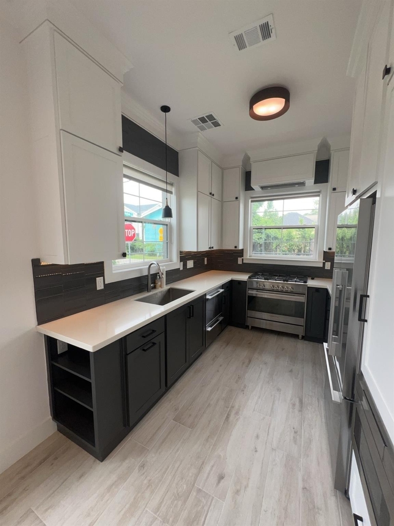 1423 Holly Street - Photo 5