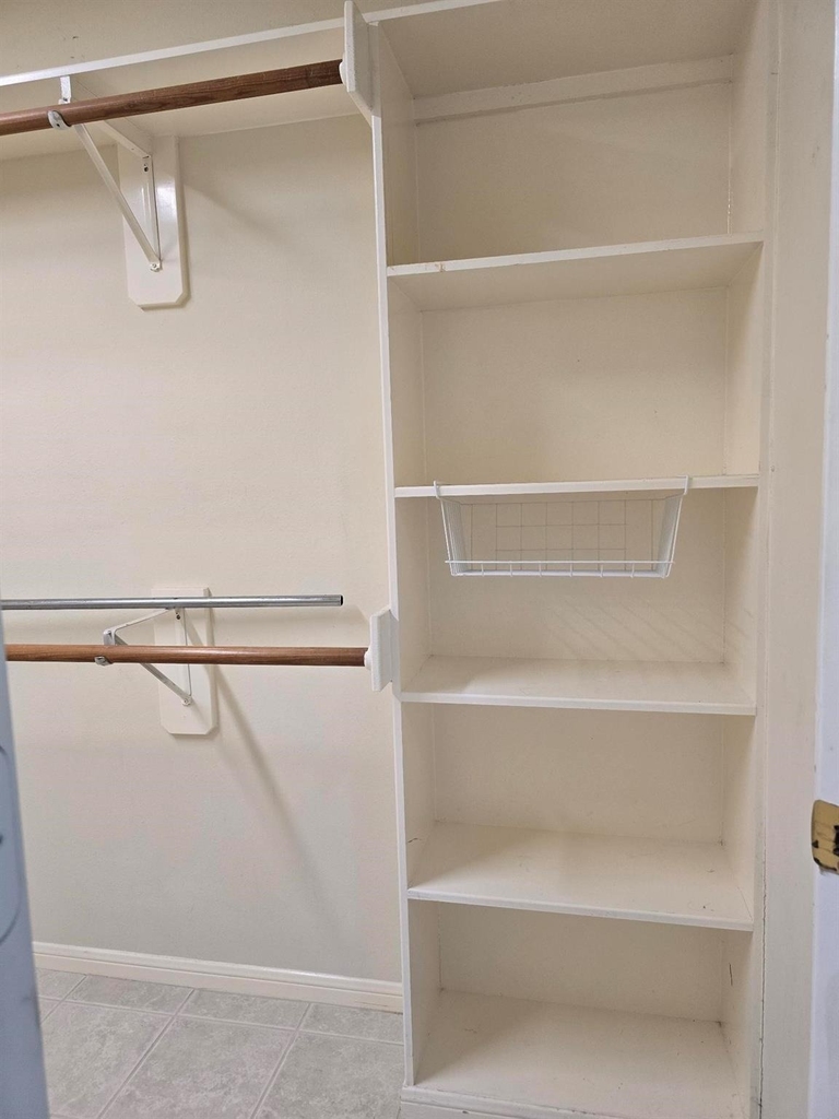 9406 Sunlake Drive - Photo 20
