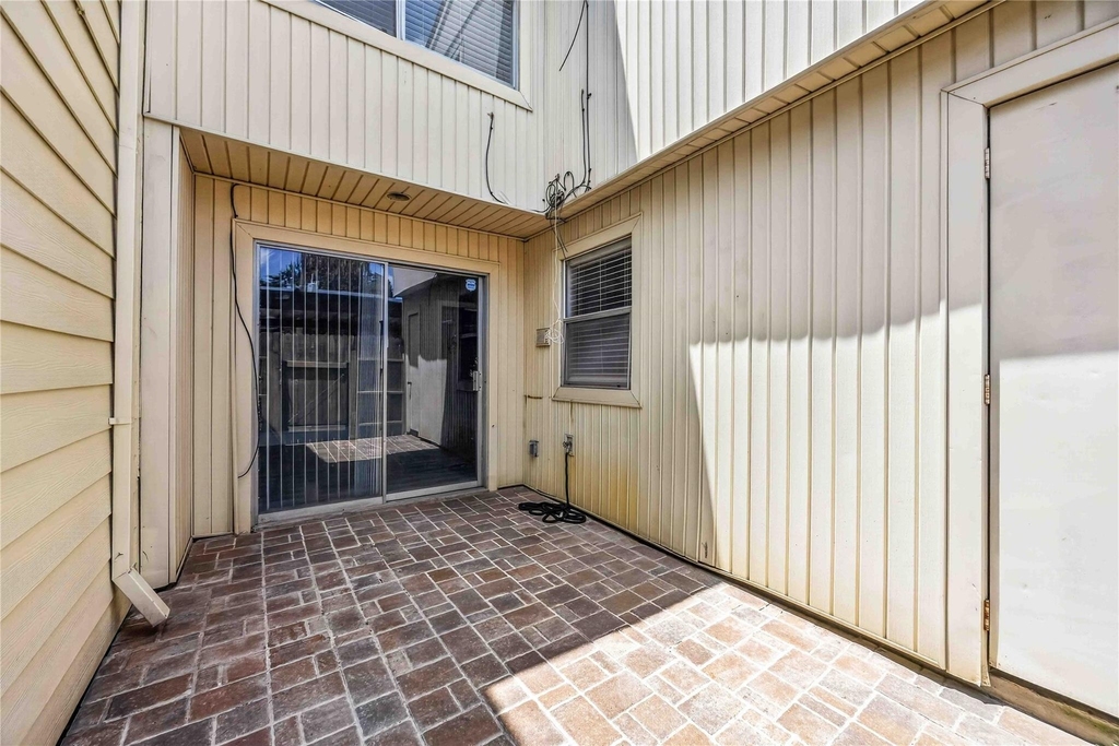 7866 Green Lawn Drive - Photo 10