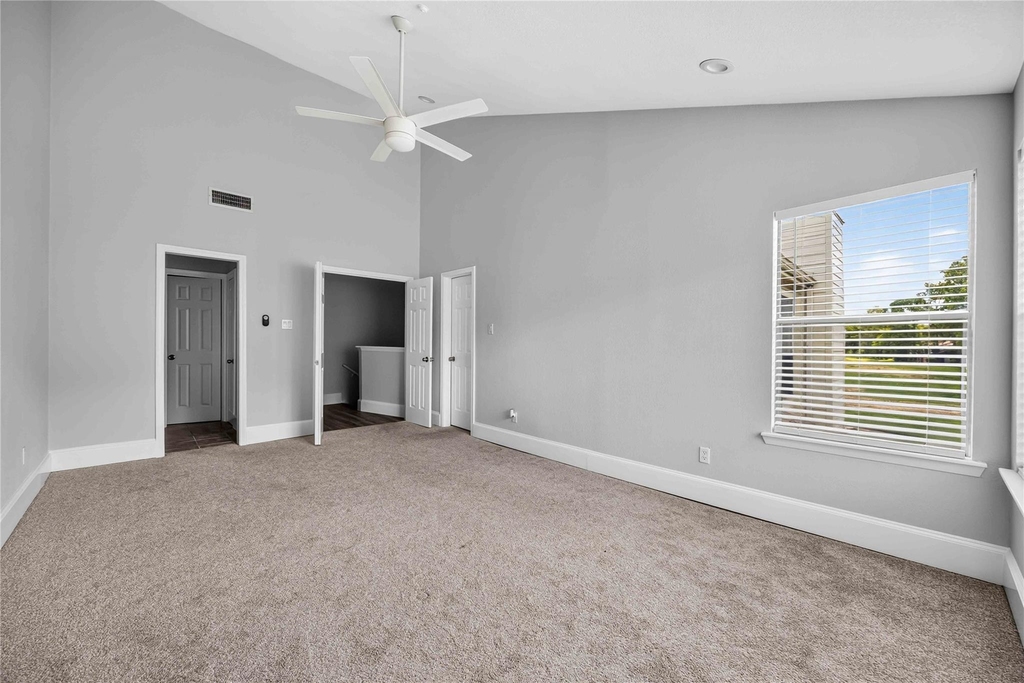 7866 Green Lawn Drive - Photo 9