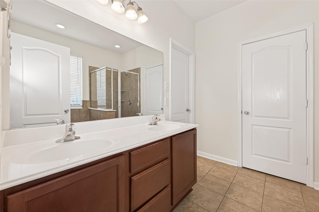 21015 Blackstone Villa Lane - Photo 37