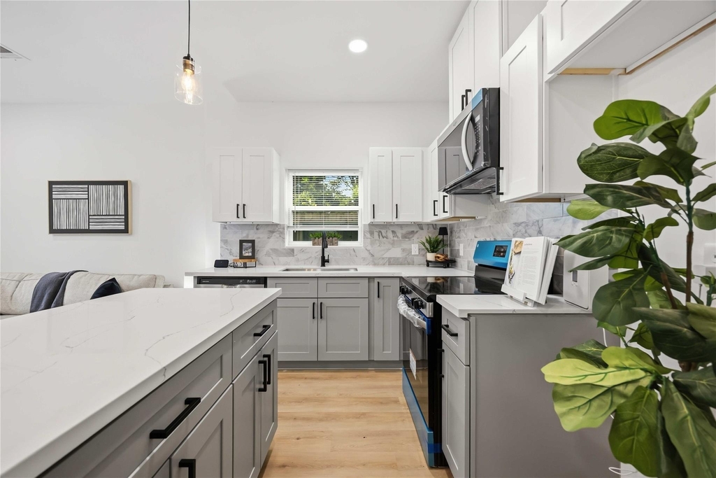 7946 Fields Street - Photo 9