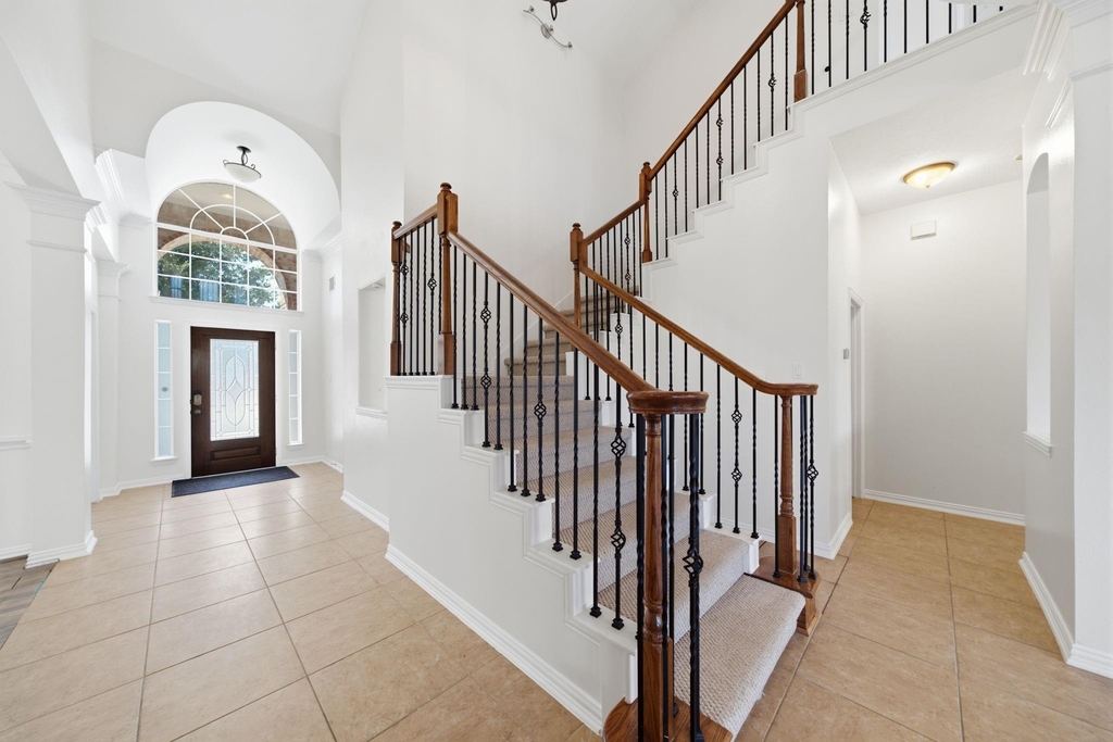 14207 Hawkesbury Court - Photo 5