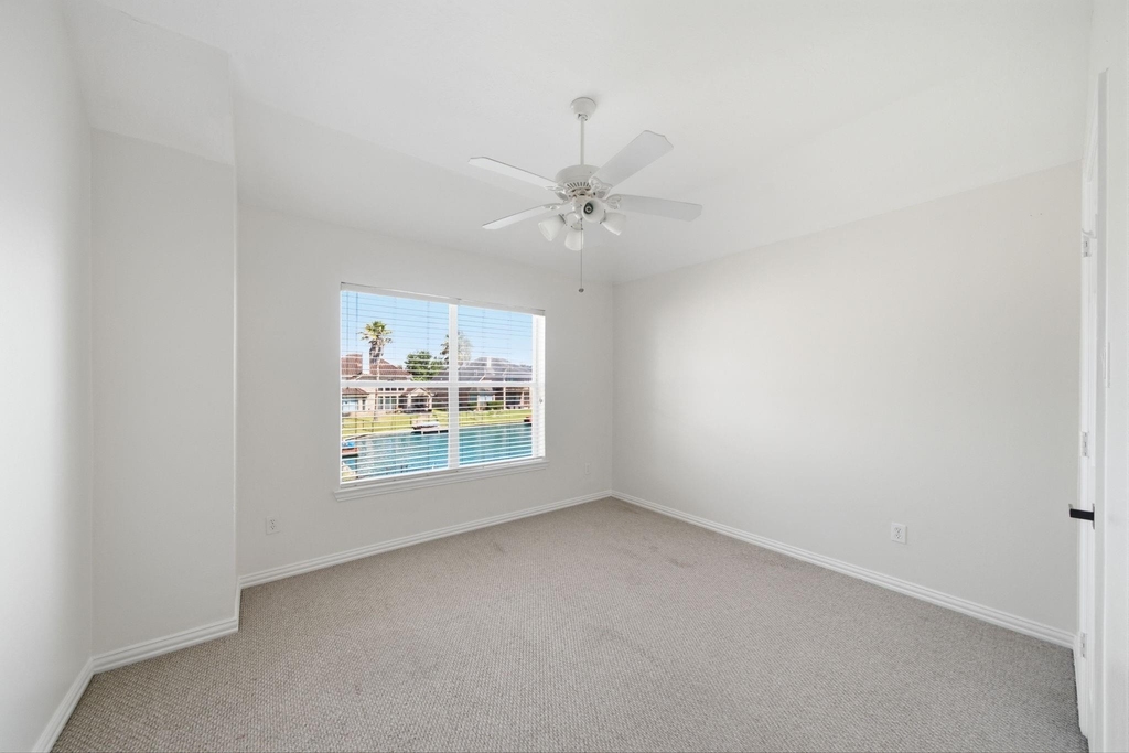 14207 Hawkesbury Court - Photo 19