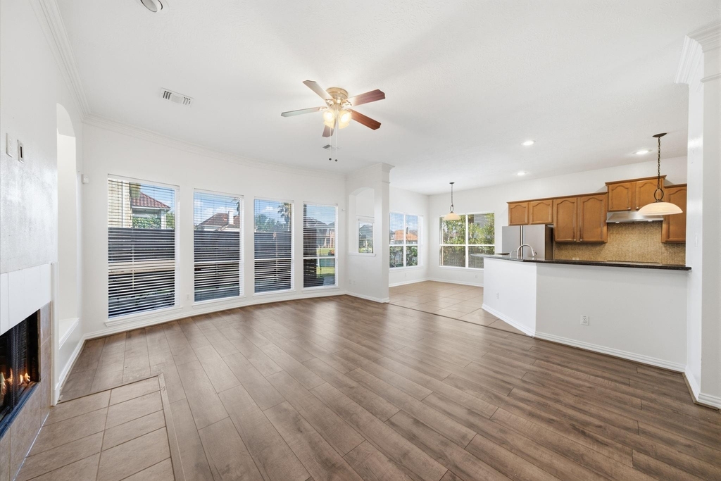 14207 Hawkesbury Court - Photo 7