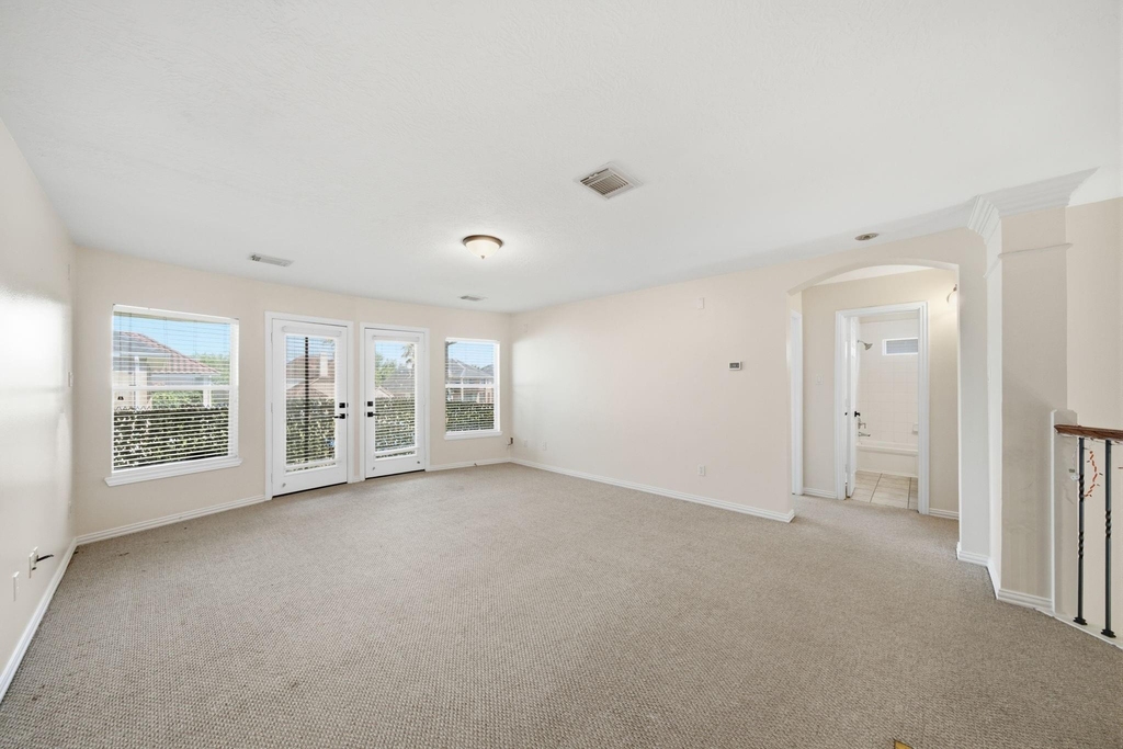 14207 Hawkesbury Court - Photo 18