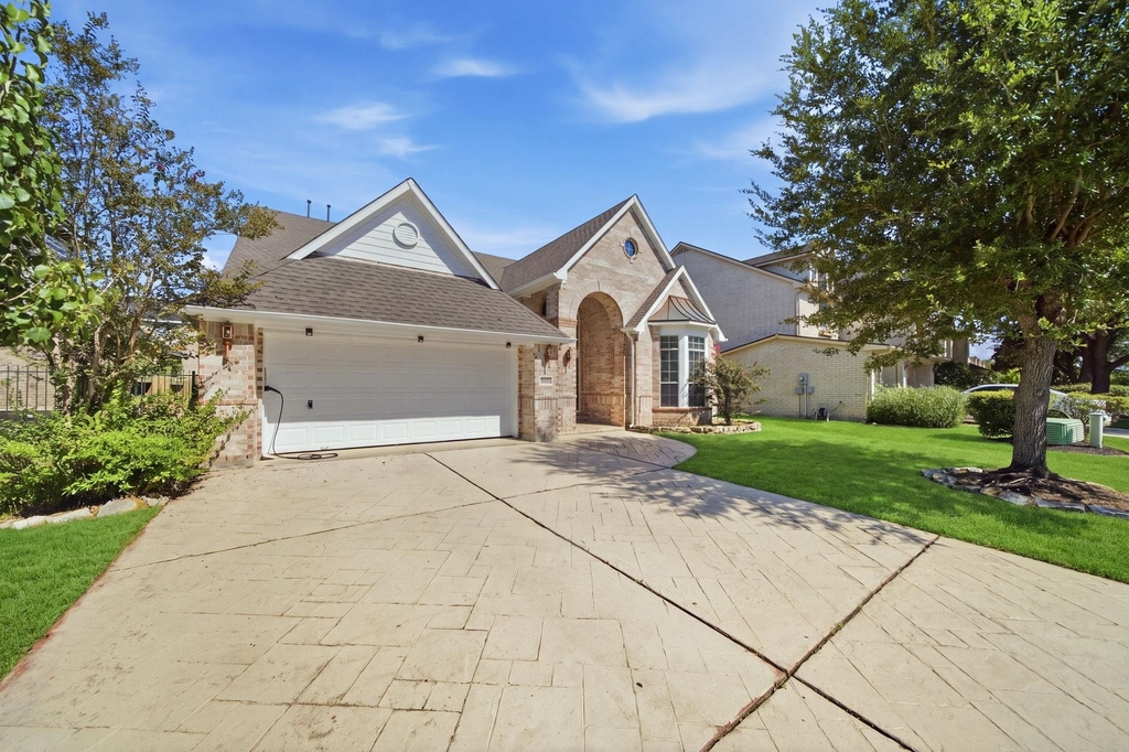 14207 Hawkesbury Court - Photo 2