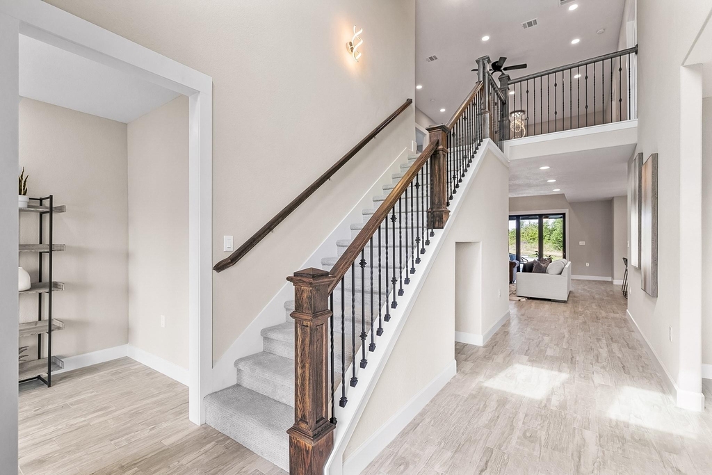 19123 Grandview Point - Photo 9