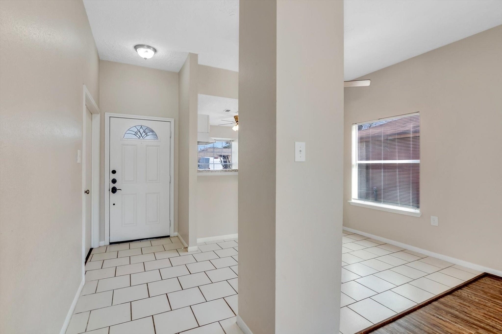 20235 Apache Gardens Lane - Photo 4
