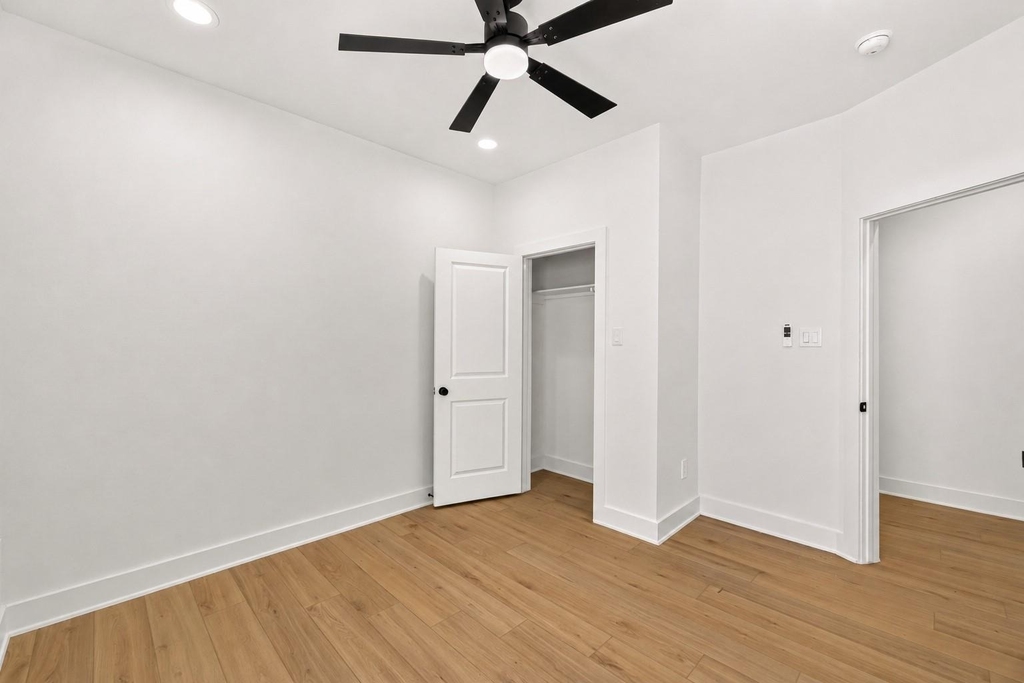 7824 Beckley Street - Photo 14