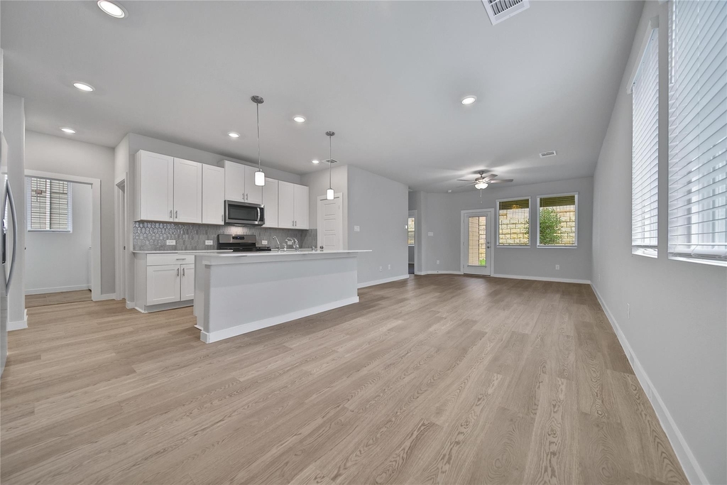 6609 Lahna Oak Drive - Photo 2