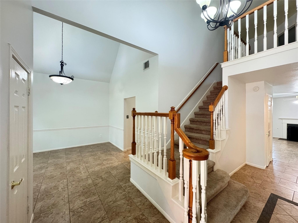 210 Rolling Plains Drive - Photo 2