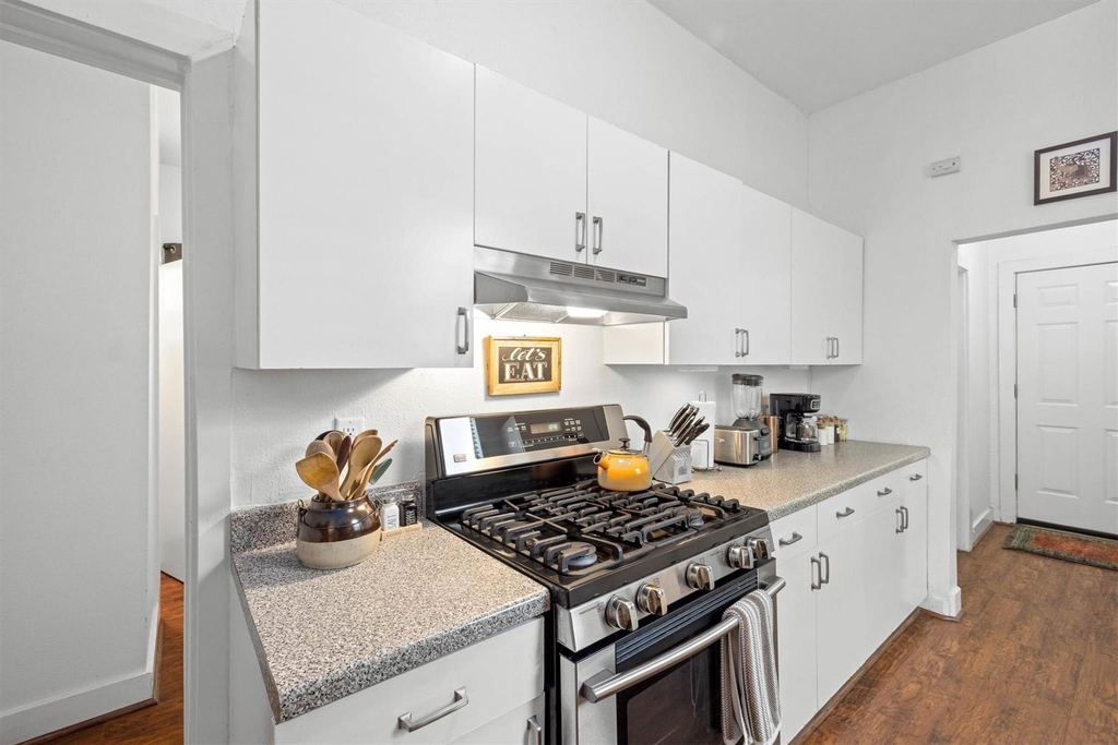 519 Allston Street - Photo 9