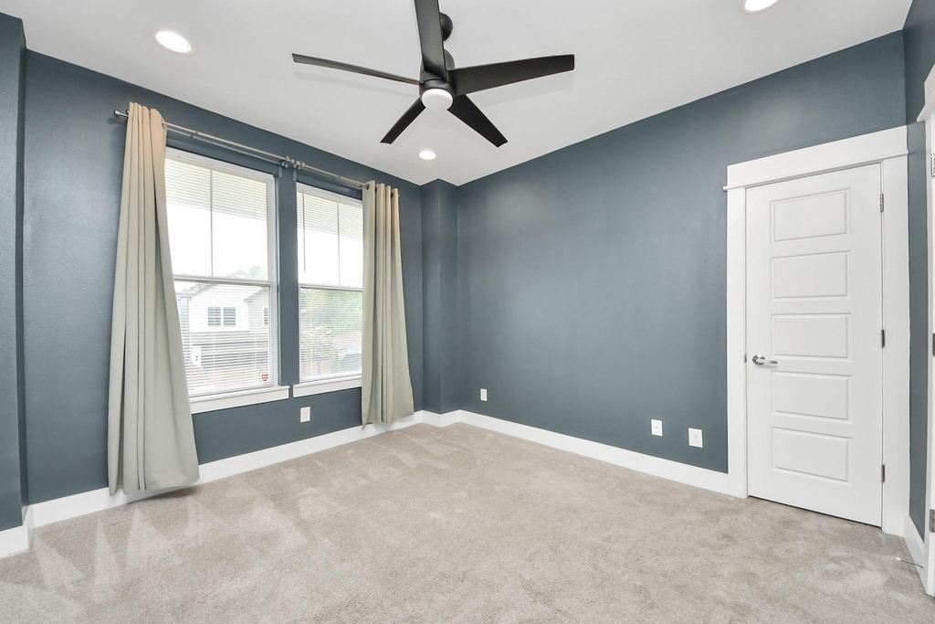 1411 Boswell Street - Photo 23