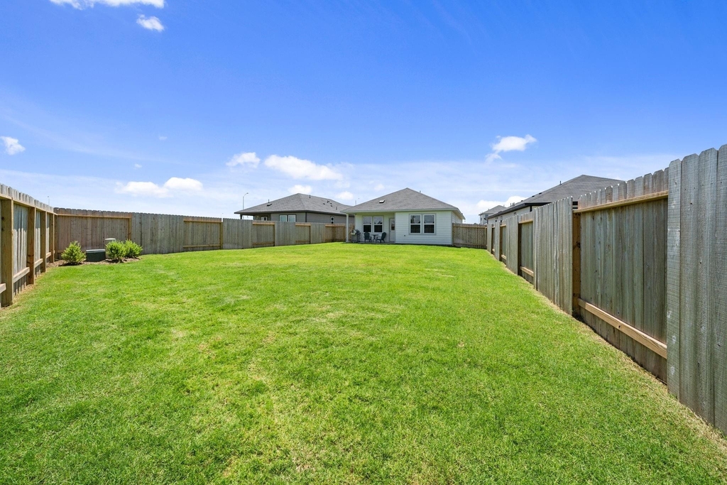 18006 Lasso Mills Drive - Photo 2