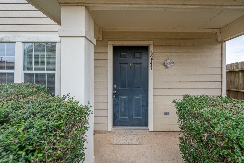 6247 Elton Knolls Street - Photo 2