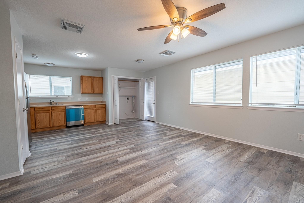 6247 Elton Knolls Street - Photo 7