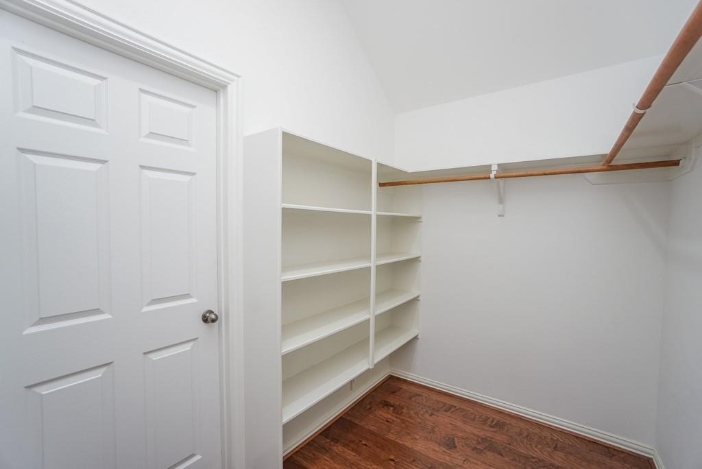 7102 Thistlewood Park Court - Photo 20