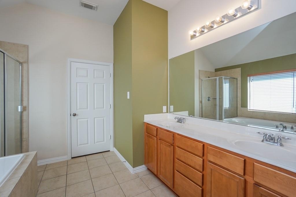 7102 Thistlewood Park Court - Photo 18