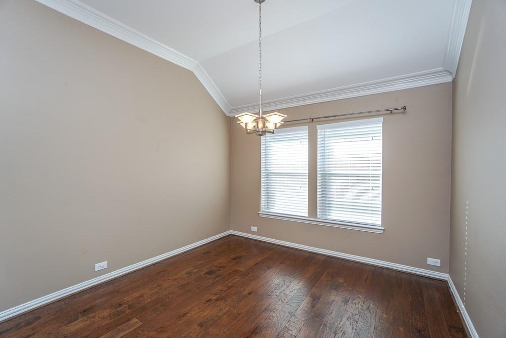 7102 Thistlewood Park Court - Photo 6