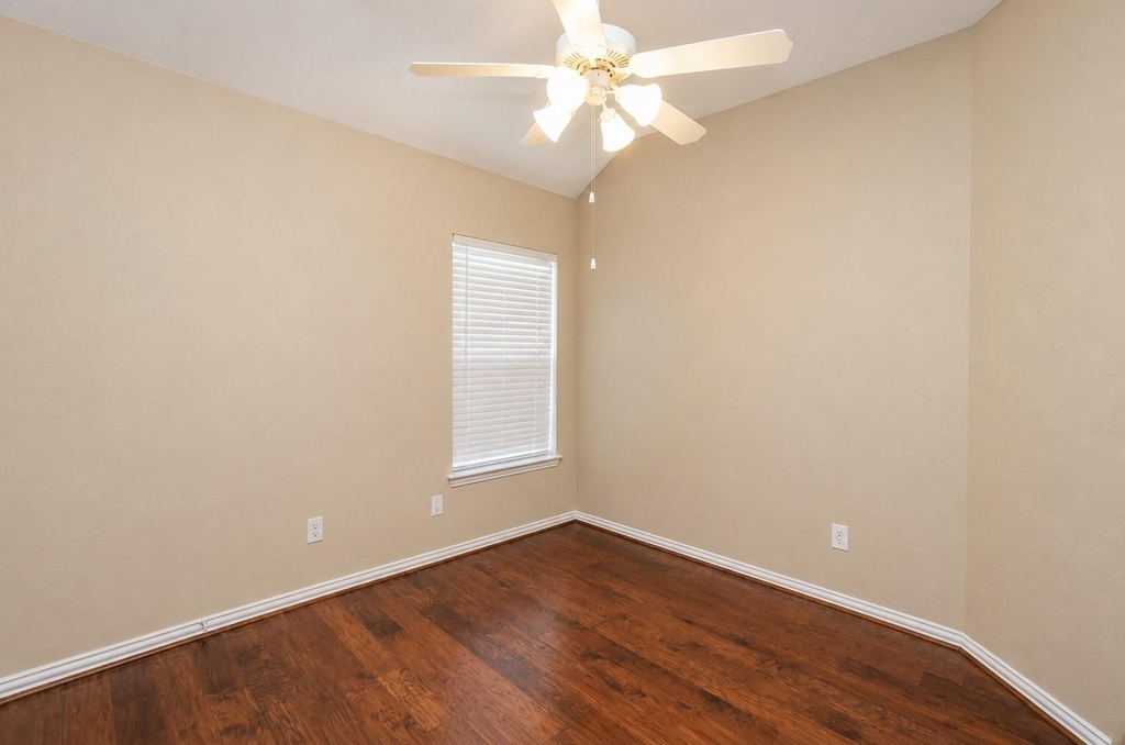 7102 Thistlewood Park Court - Photo 25