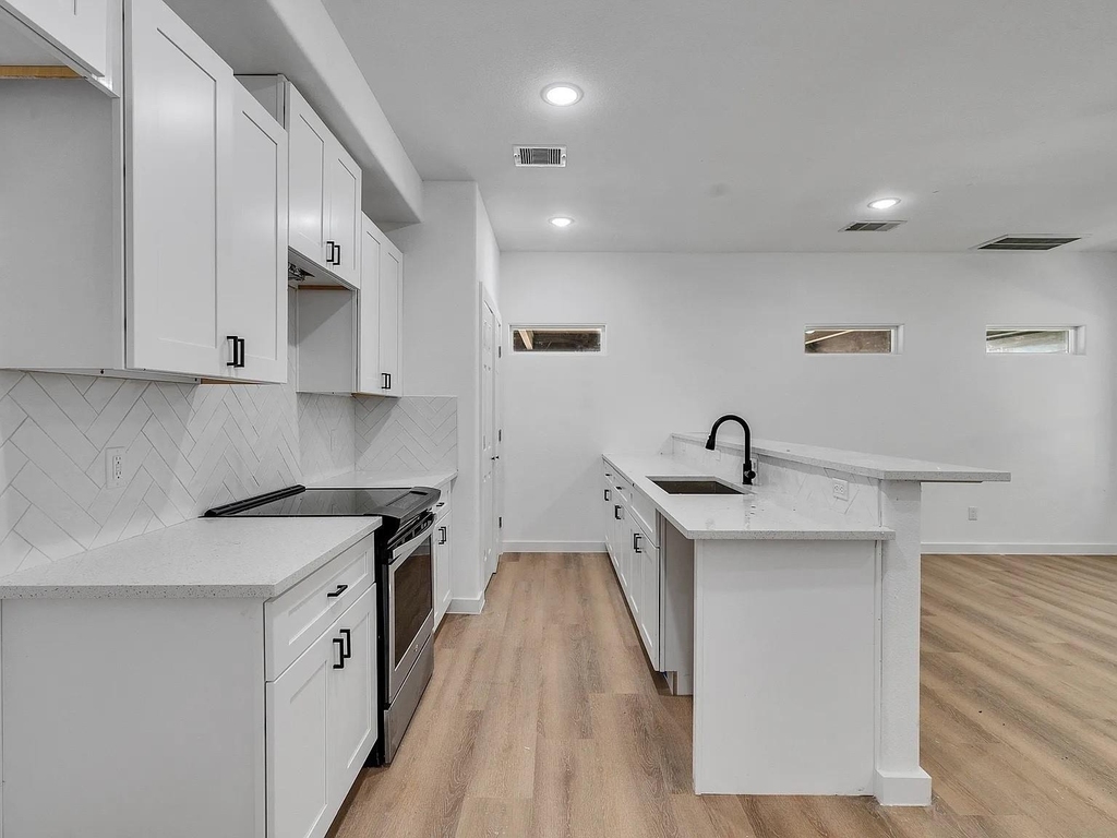 8411 Mahalia Drive - Photo 1