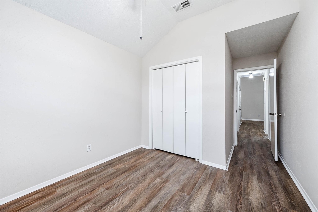 103 Avocado Street - Photo 18