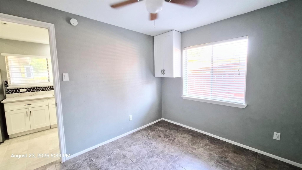 23054 Banquo Drive - Photo 5