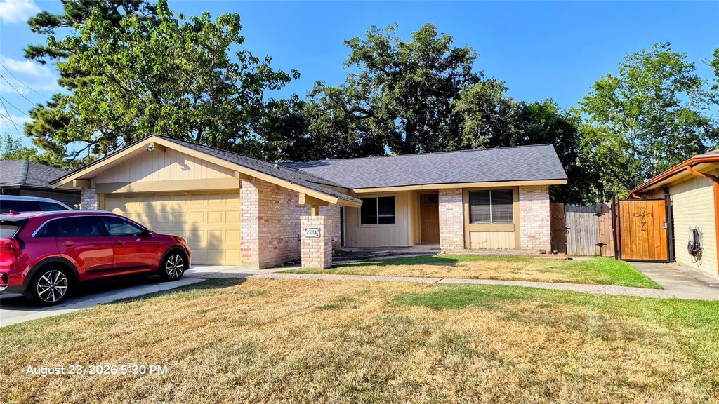 23054 Banquo Drive - Photo 0