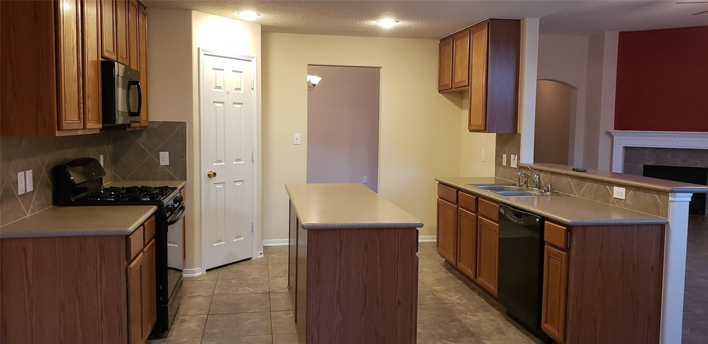 9923 Yearling Place - Photo 7