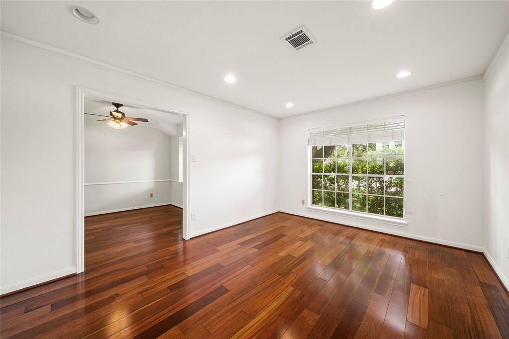 12502 Queensbury Lane - Photo 2