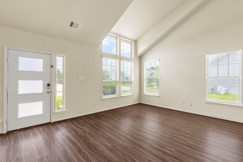 216 N Lynx Trail - Photo 2
