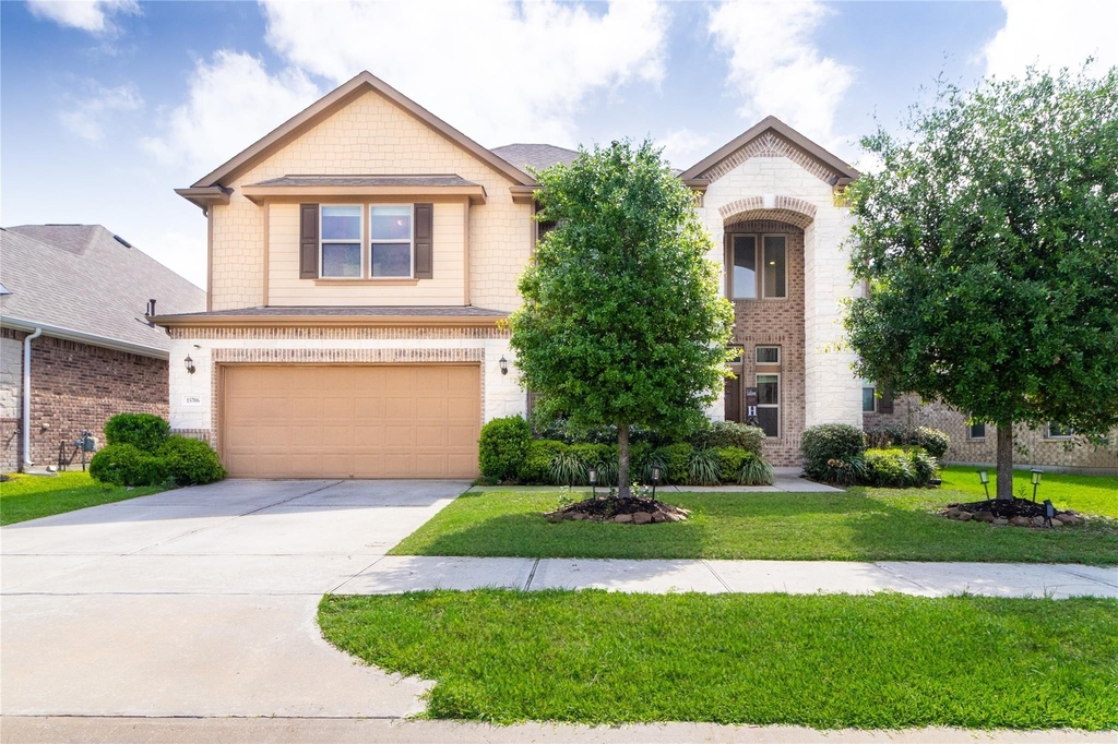 15706 Easton Gate Lane - Photo 1