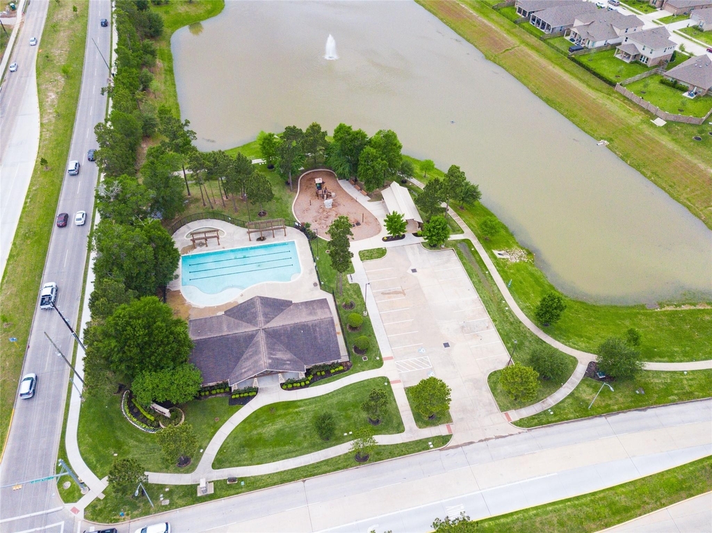 15706 Easton Gate Lane - Photo 2