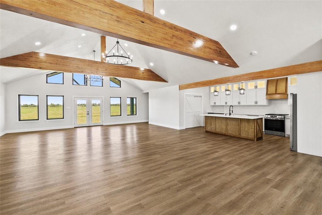 619 Chuckwagon Trail - Photo 10