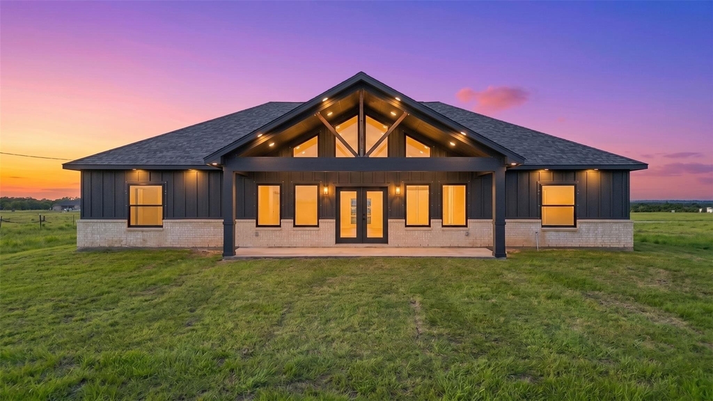 619 Chuckwagon Trail - Photo 34