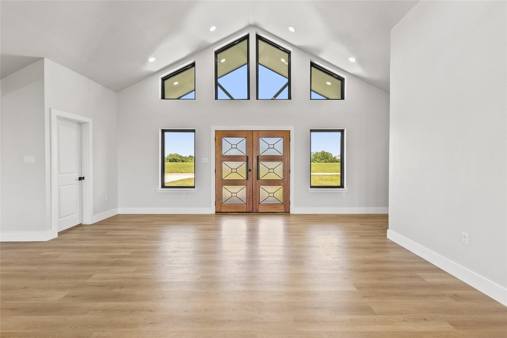 619 Chuckwagon Trail - Photo 9
