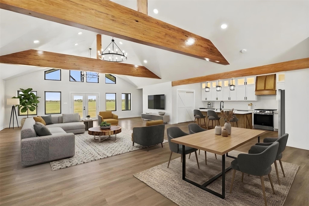 619 Chuckwagon Trail - Photo 3