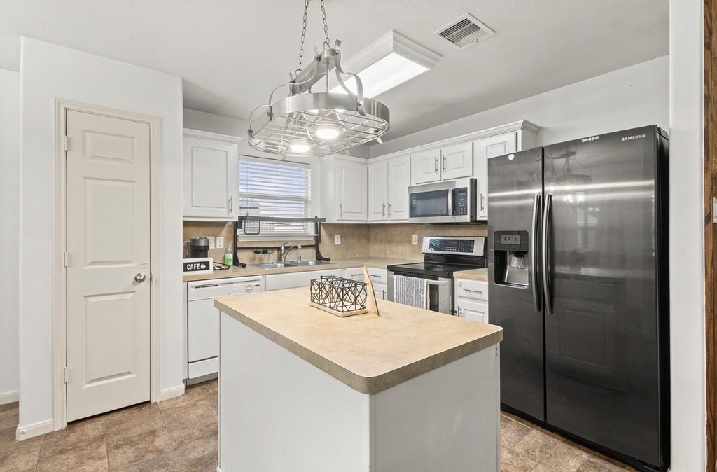 7115 Northchase Lane - Photo 8