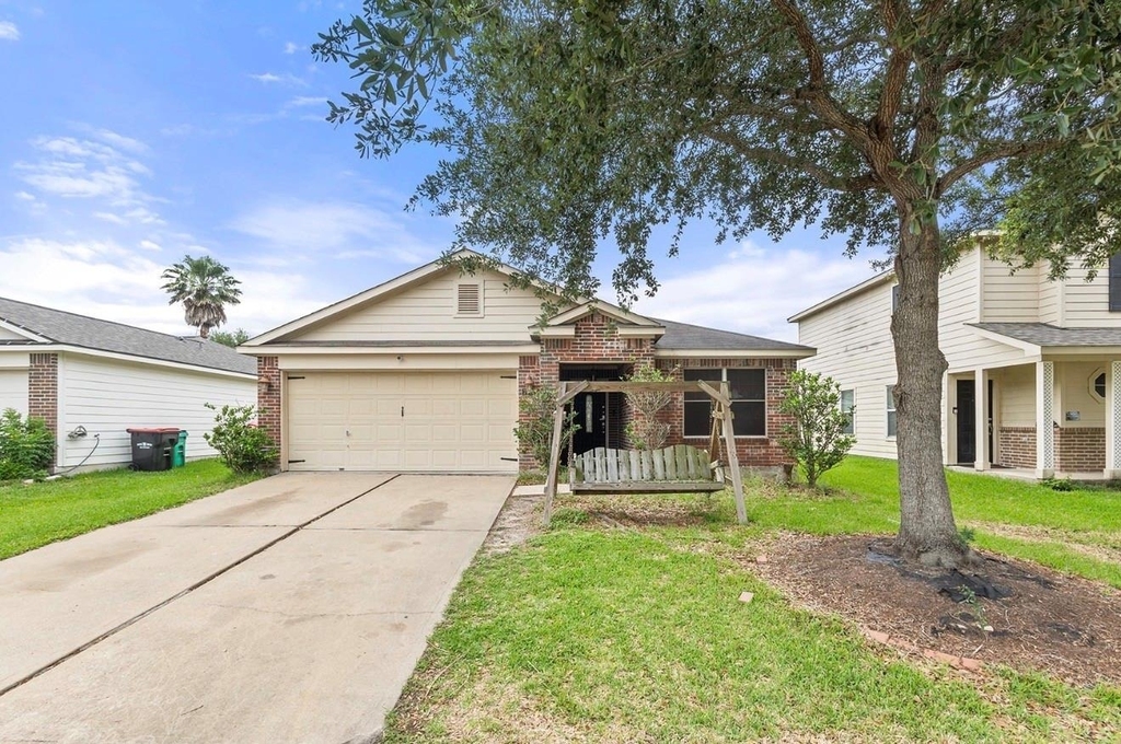 7115 Northchase Lane - Photo 0