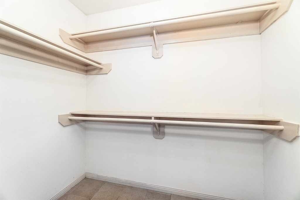 15406 Greenleaf Lane - Photo 11