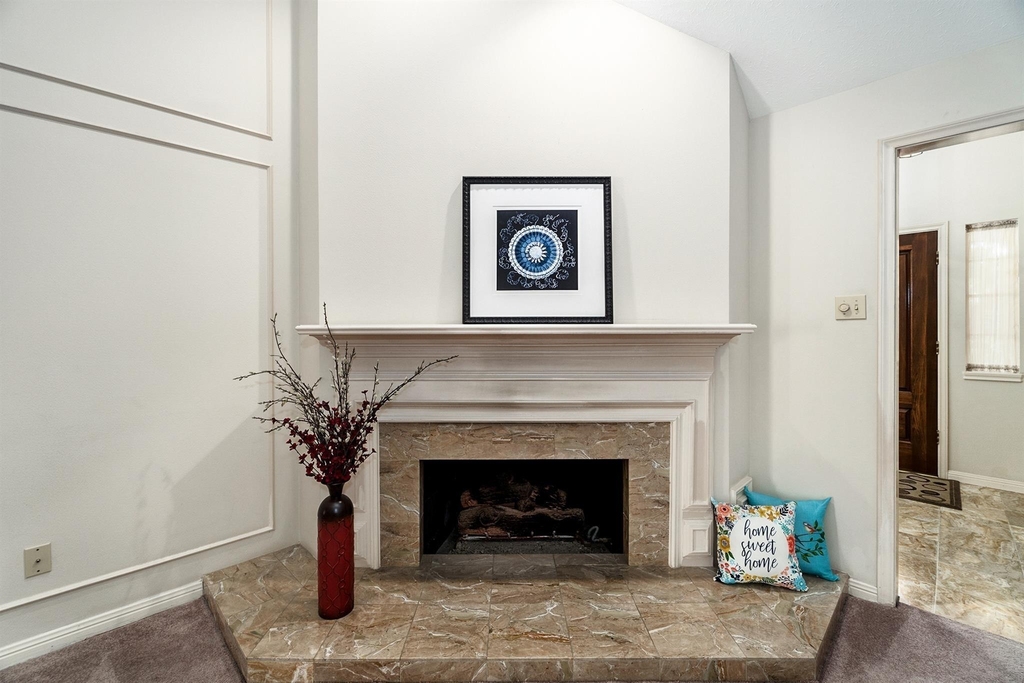 15406 Greenleaf Lane - Photo 5