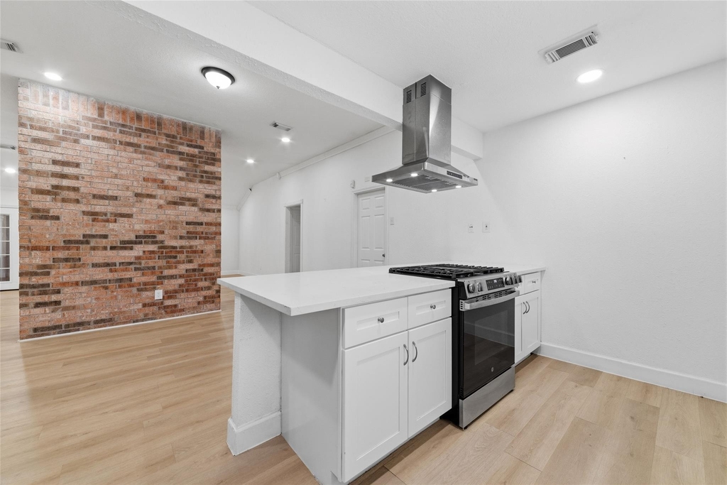 1410 Lexington Boulevard - Photo 17