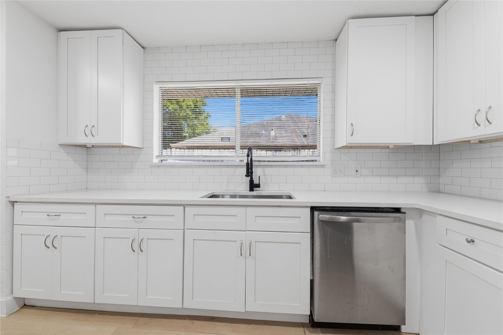 1410 Lexington Boulevard - Photo 15